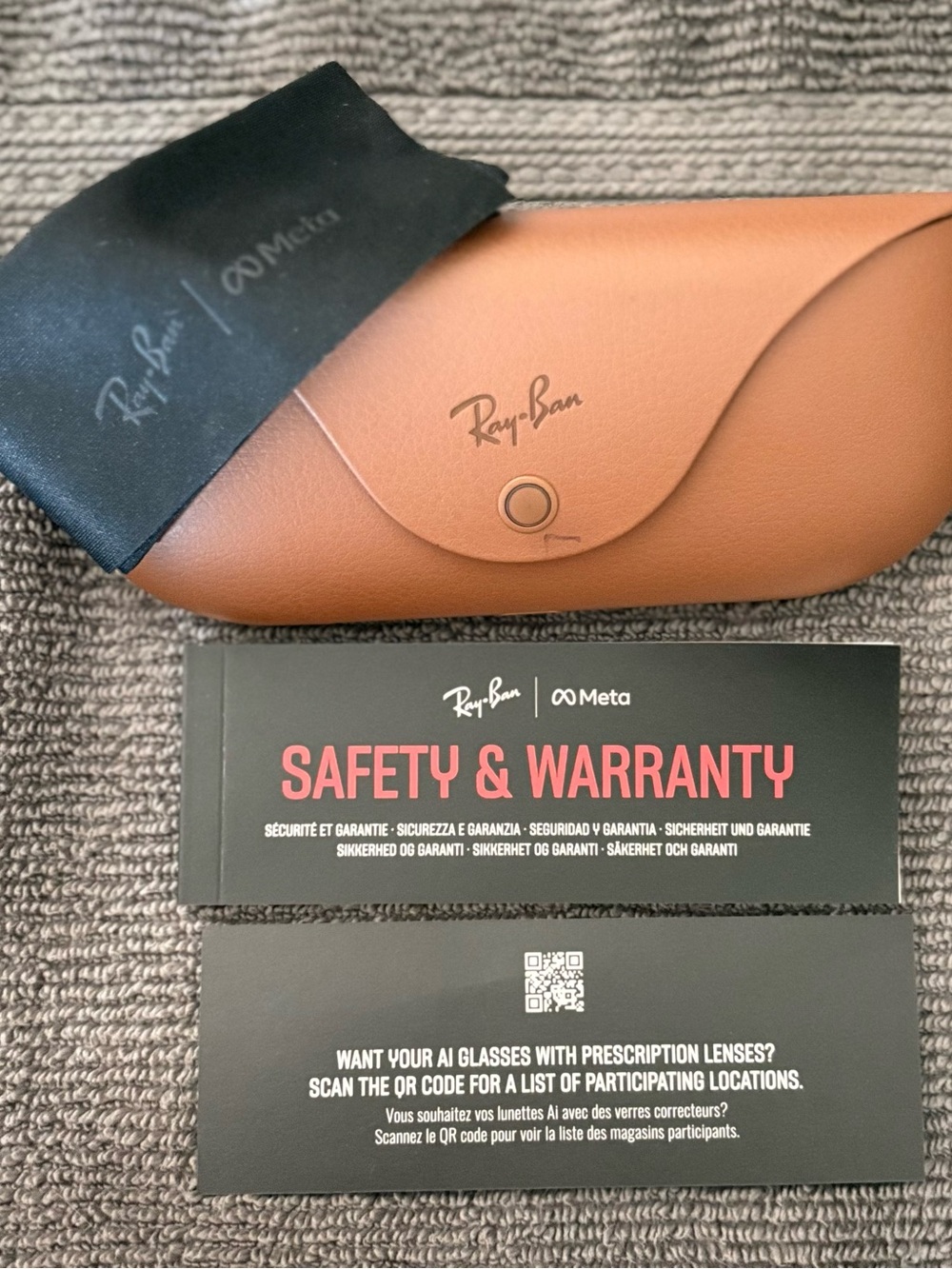 Ray-Ban Meta Brown Leather chargeable  Sunglasses Case with Microfiber cloth.